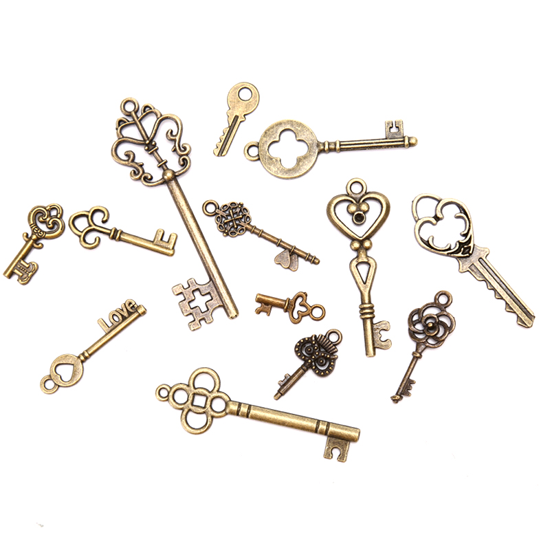 [LA] Set di 13 Ciondoli Vintag - Jewelry Making In La recensione e prezzo