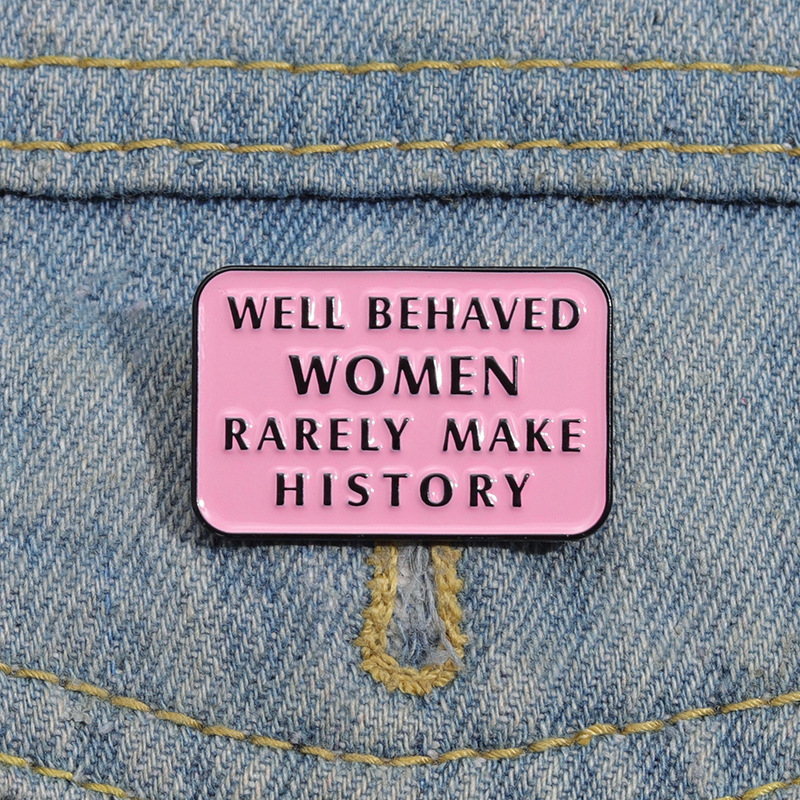 Spille smaltate femministe Don - Jewelry Making History recensione e prezzo