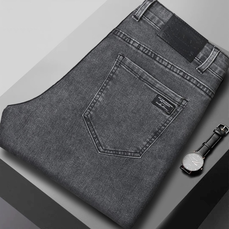 Nuovi Jeans Elasticizzati da U - Levis Jeans 501 recensione e prezzo